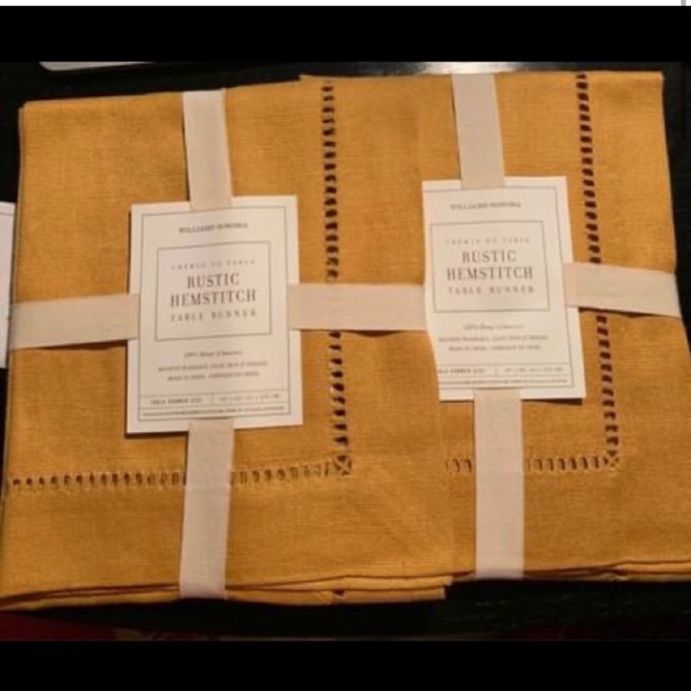 Hemp Hemstitch table RUNNERS/PLACEMATS Williams Sonoma Price for each, 2 Colors